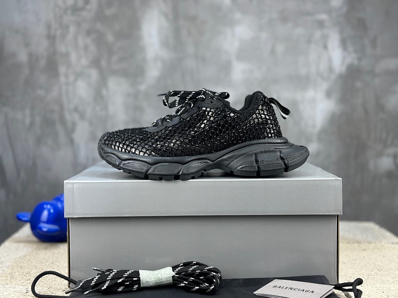 BALENCIAGA SNEAKERS (213)
