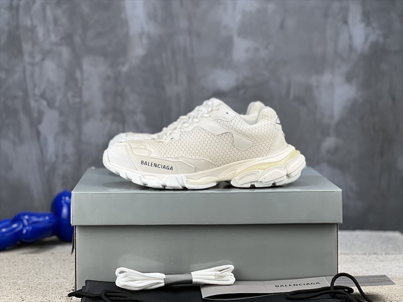 BALENCIAGA SNEAKERS (498)