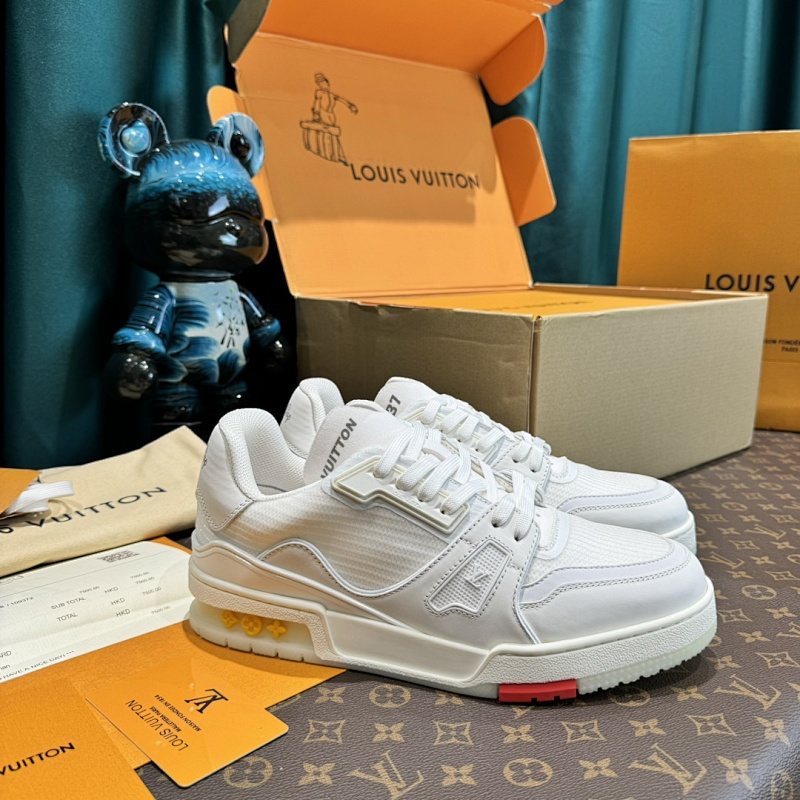 LOUIS VUITTON SNEAKERS (27)