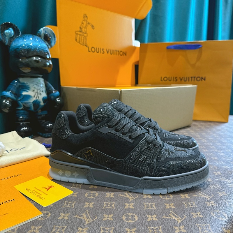 LOUIS VUITTON SNEAKERS (291)