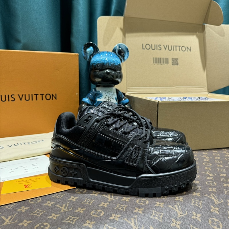 LOUIS VUITTON SHOES (361)