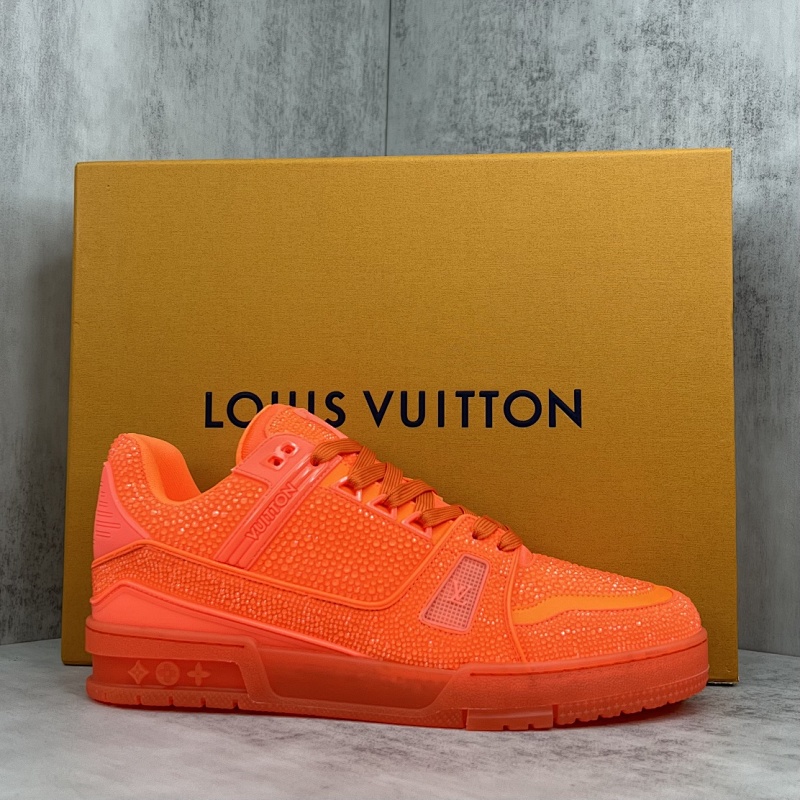 LOUIS VUITTON SNEAKERS (637)