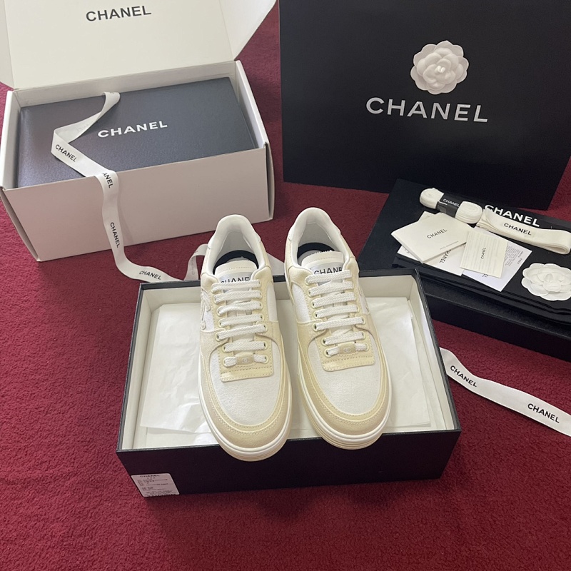 CHANEL SHOES (114)