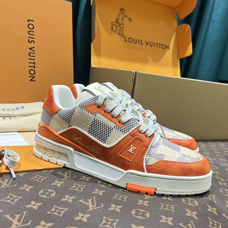 LOUIS VUITTON SNEAKERS (433)