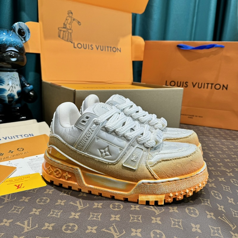 LOUIS VUITTON SHOES (253)