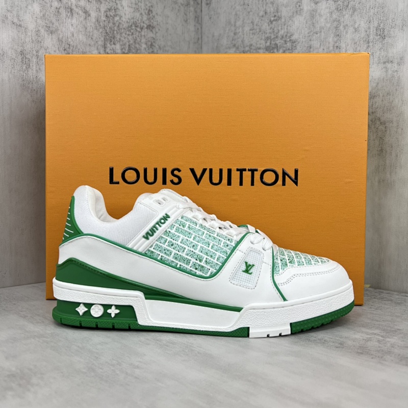 LOUIS VUITTON SNEAKERS (583)