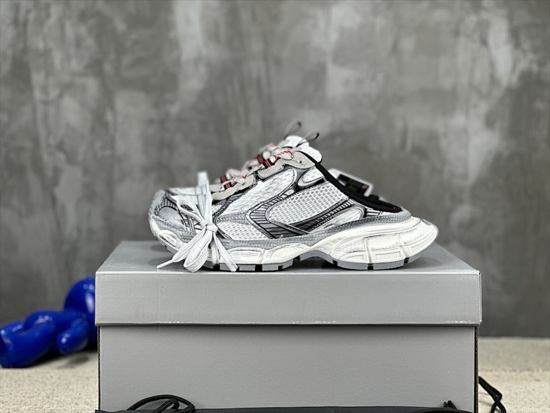 BALENCIAGA SNEAKERS (55)