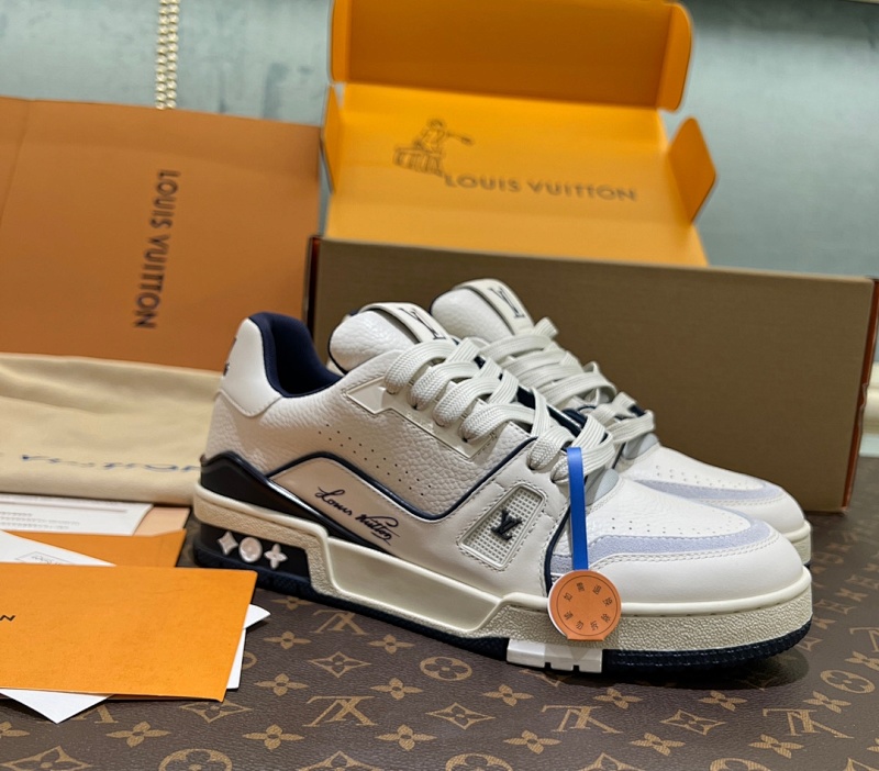 LOUIS VUITTON SHOES (429)