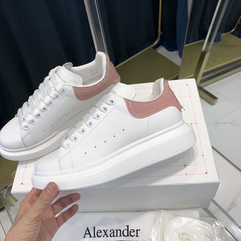 ALEXANDER MCQUEEN (43)