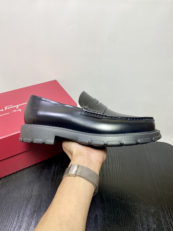 FERRAGAMO SHOES (140)