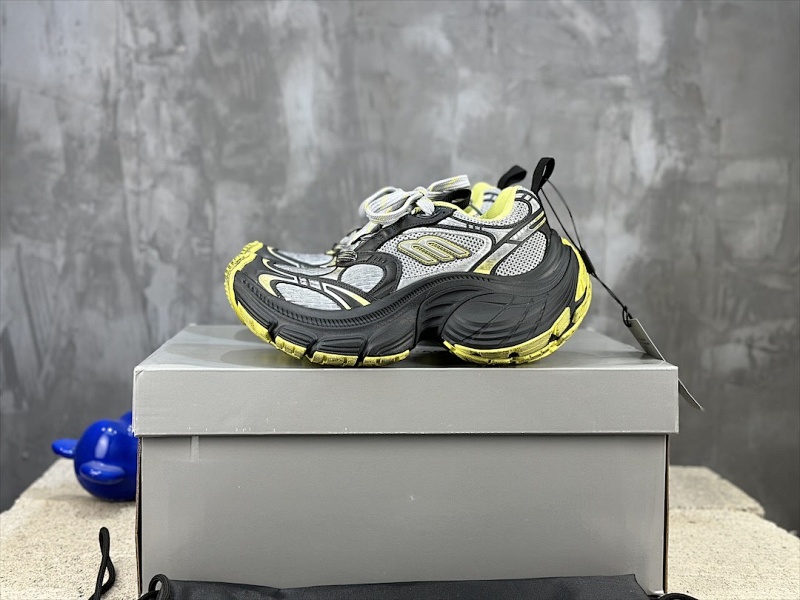 BALENCIAGA SNEAKERS (346)