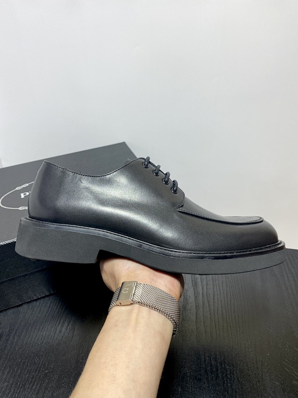 PRADA SHOES (566)