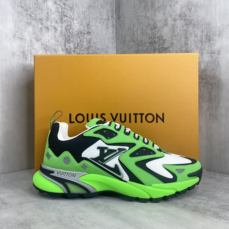LOUIS VUITTON SNEAKERS (685)