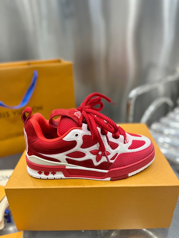 LOUIS VUITTON SNEAKERS (19)