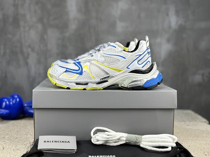 BALENCIAGA SNEAKERS (231)