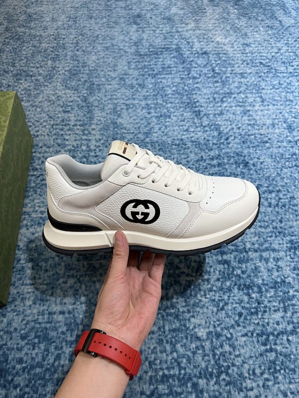 GUCCI SHOES (103)