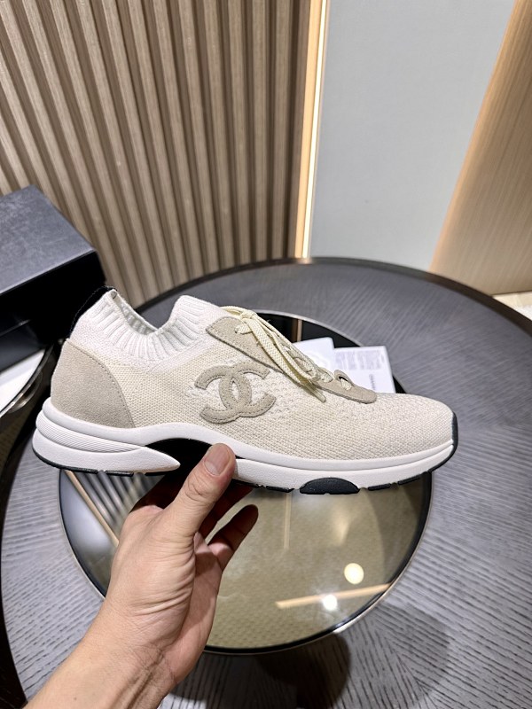 CHANEL SHOES (143)