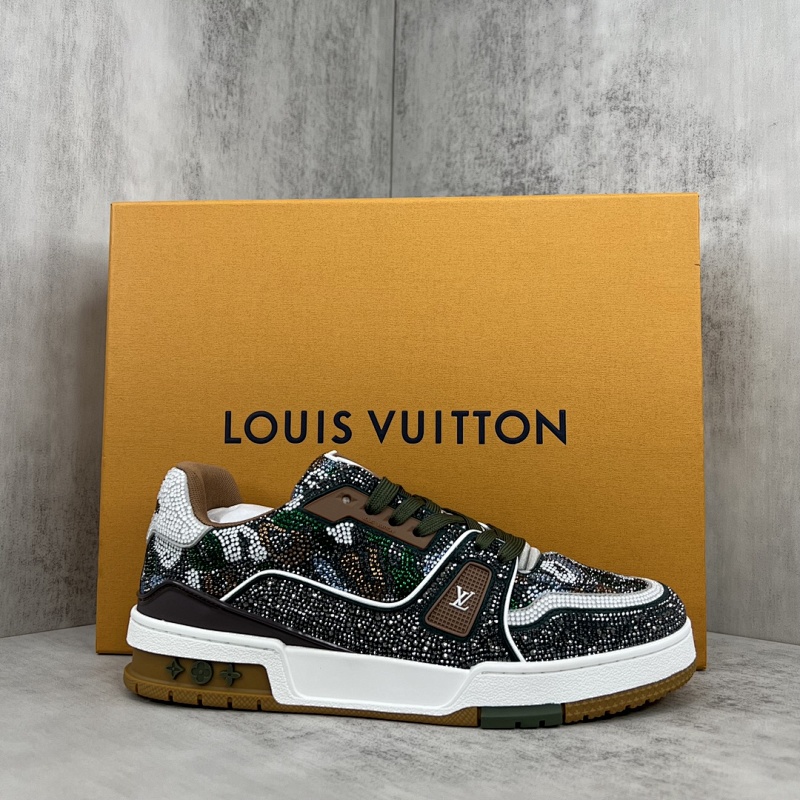 LOUIS VUITTON SHOES (632)