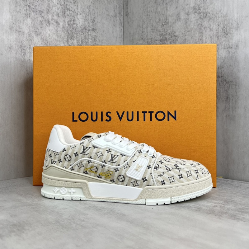 LOUIS VUITTON SHOES (552)