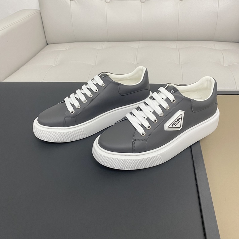 PRADA SHOES (213)