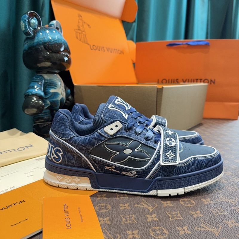 LOUIS VUITTON SNEAKERS (109)