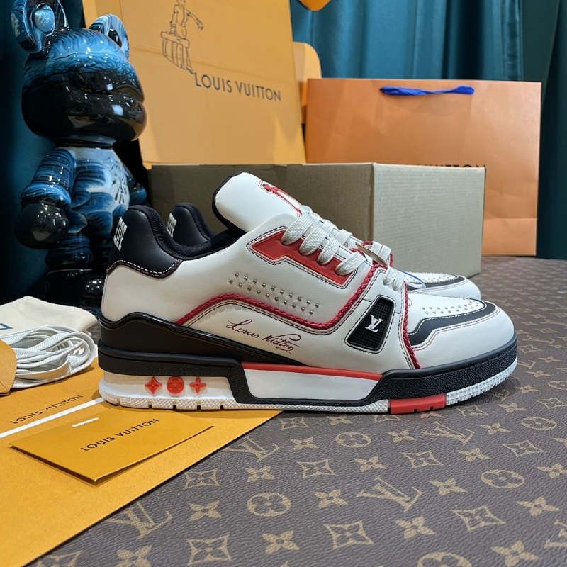 LOUIS VUITTON SNEAKERS (248)