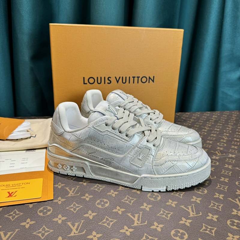 LOUIS VUITTON SHOES (407)