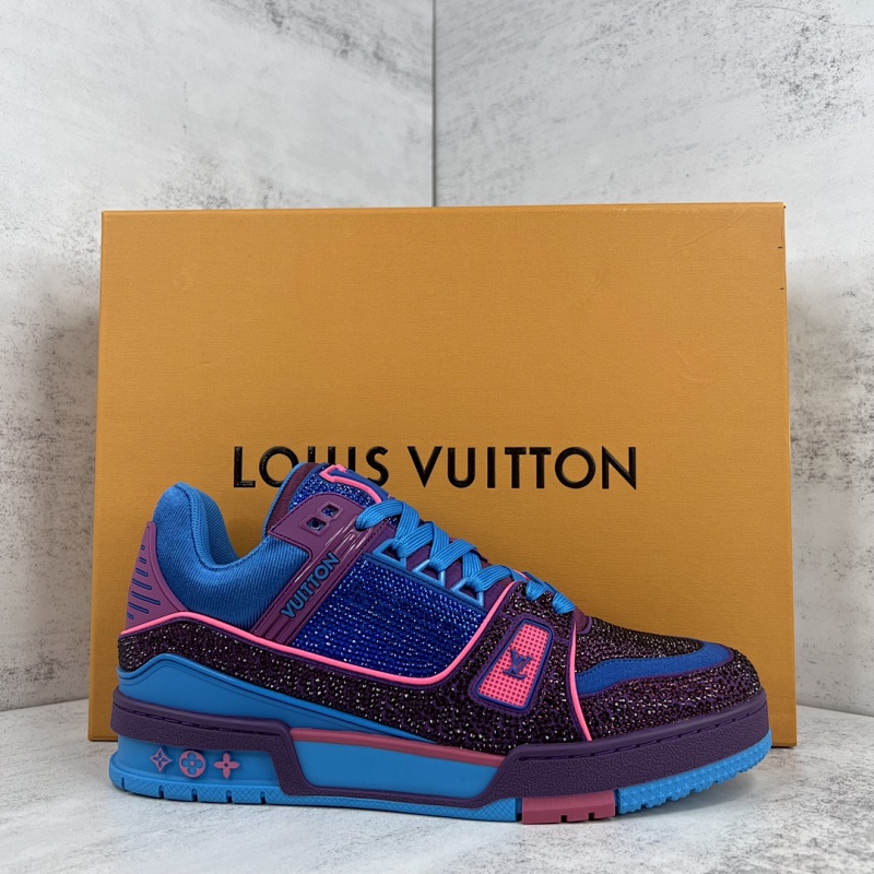 LOUIS VUITTON SNEAKERS (641)