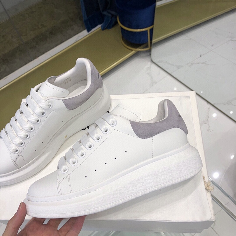 ALEXANDER MCQUEEN (79)