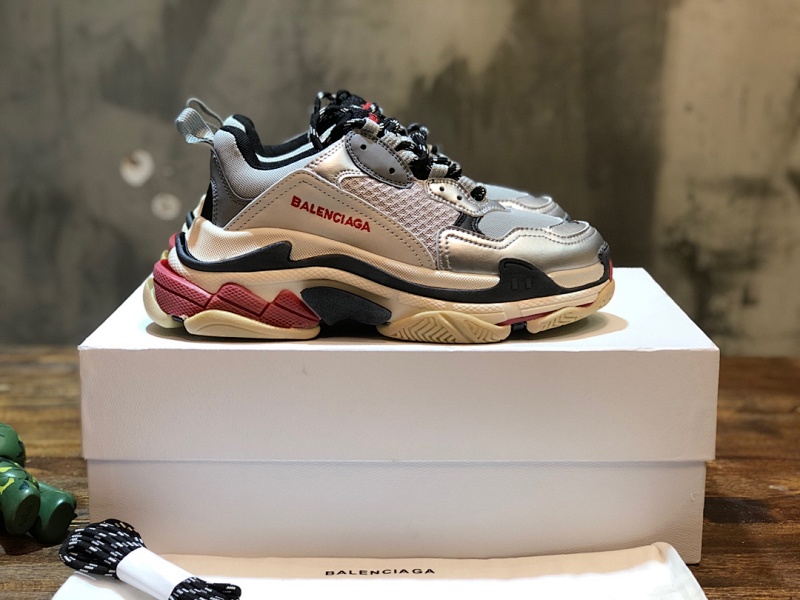 BALENCIAGA SNEAKERS (730)