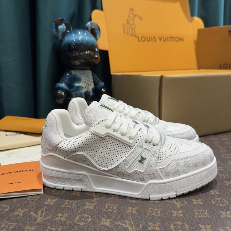 LOUIS VUITTON SHOES (45)