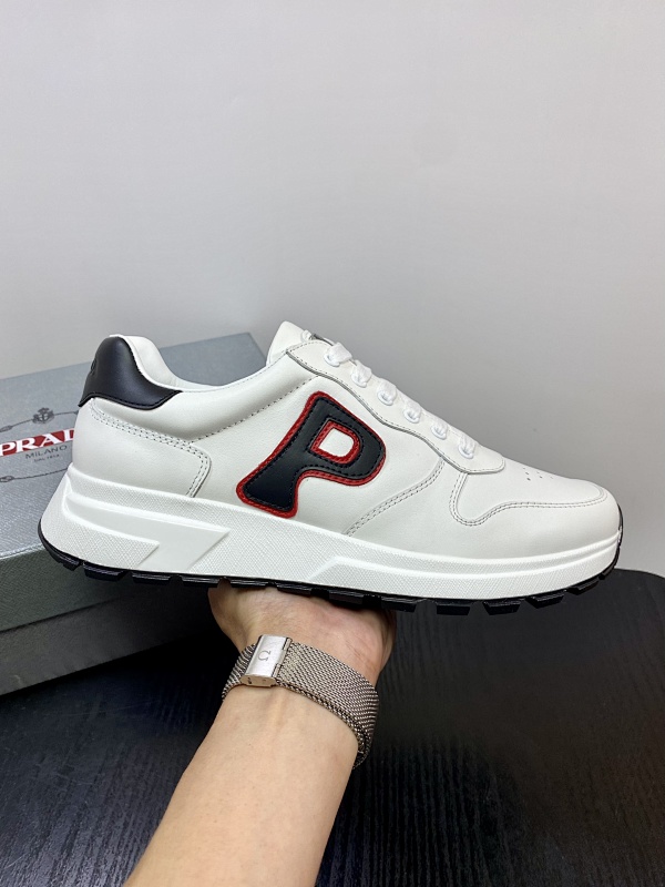 PRADA SHOES (548)