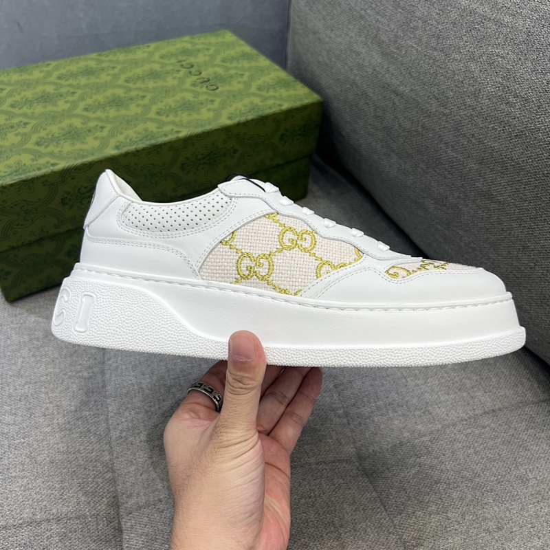 GUCCI SHOES (36)