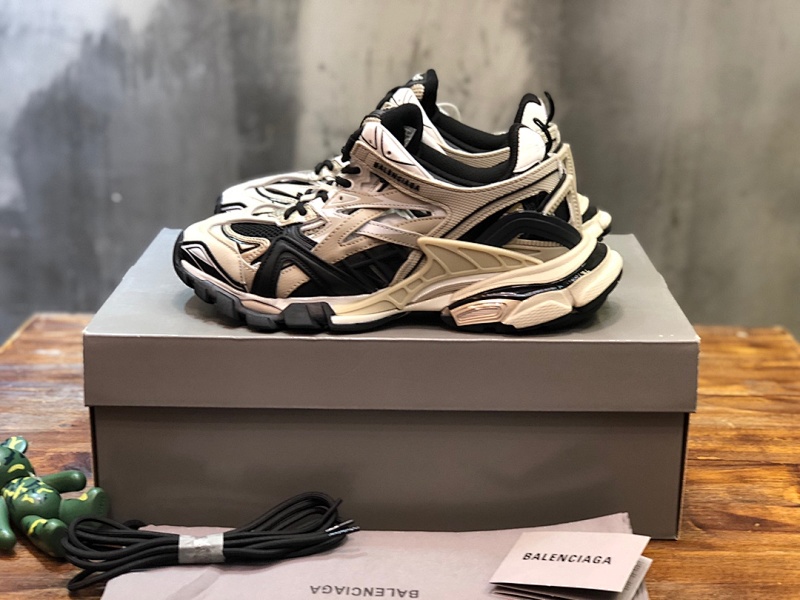 BALENCIAGA SNEAKERS (468)