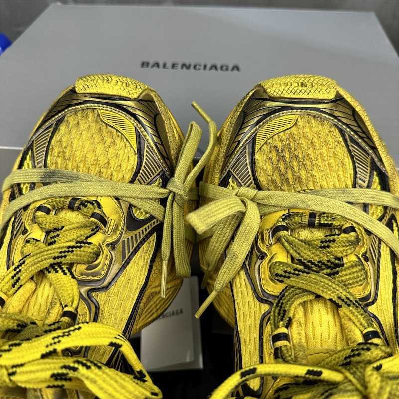 BALENCIAGA SNEAKERS (8)