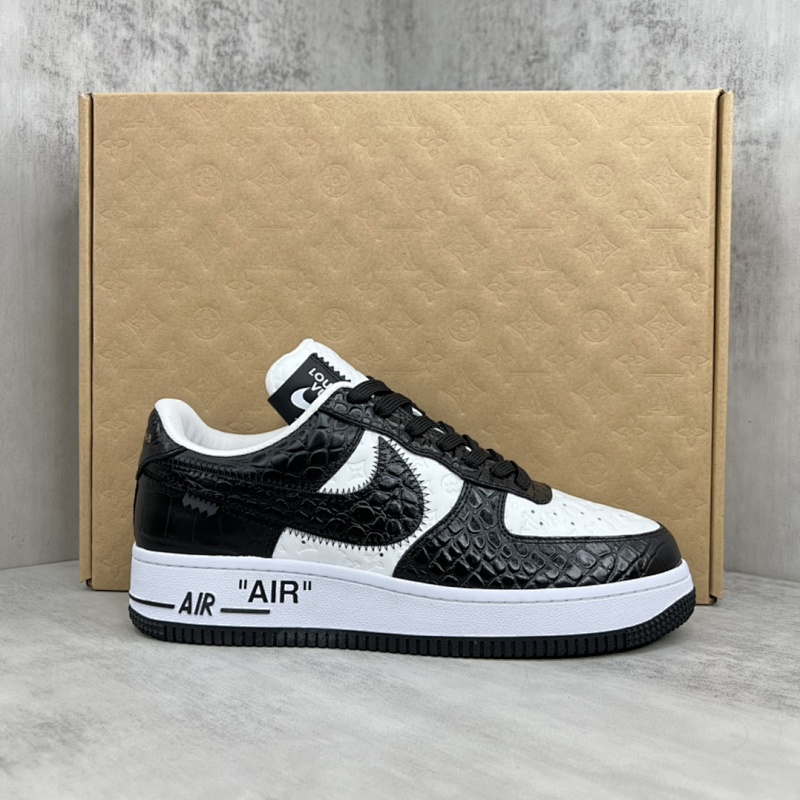 LOUIS VUITTON SNEAKERS (446)