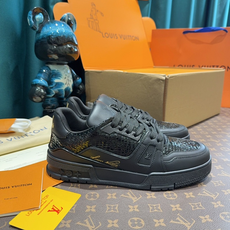 LOUIS VUITTON SHOES (143)