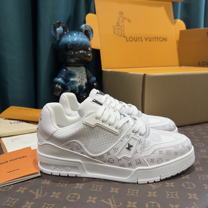 LOUIS VUITTON SHOES (43)