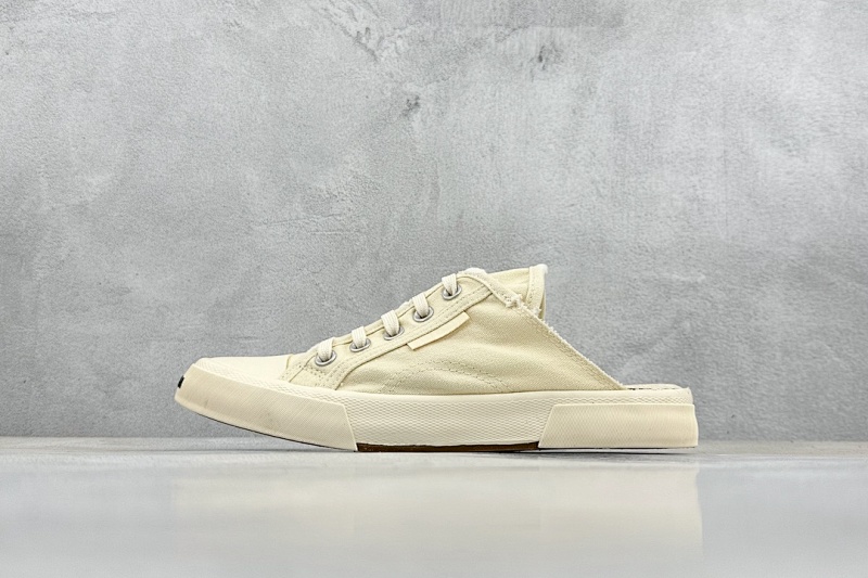 BALENCIAGA SNEAKERS (379)