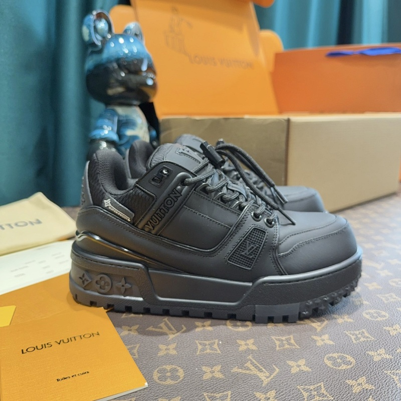 LOUIS VUITTON SHOES (194)