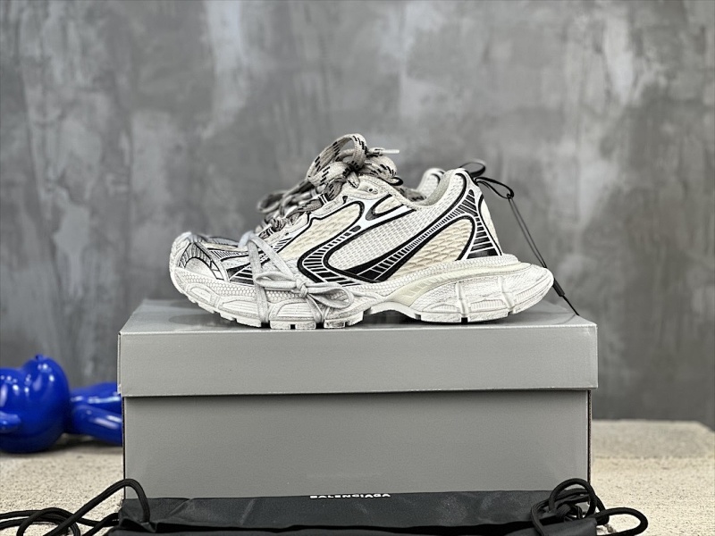 BALENCIAGA SNEAKERS (46)
