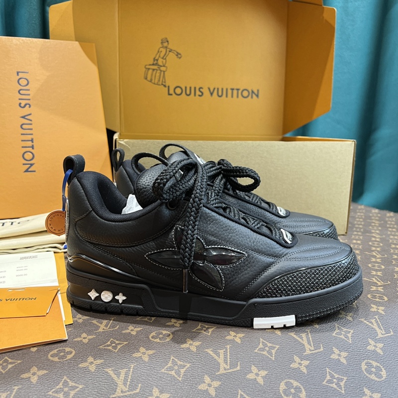 LOUIS VUITTON SNEAKERS (16)