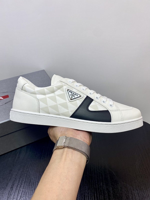 PRADA SHOES (364)