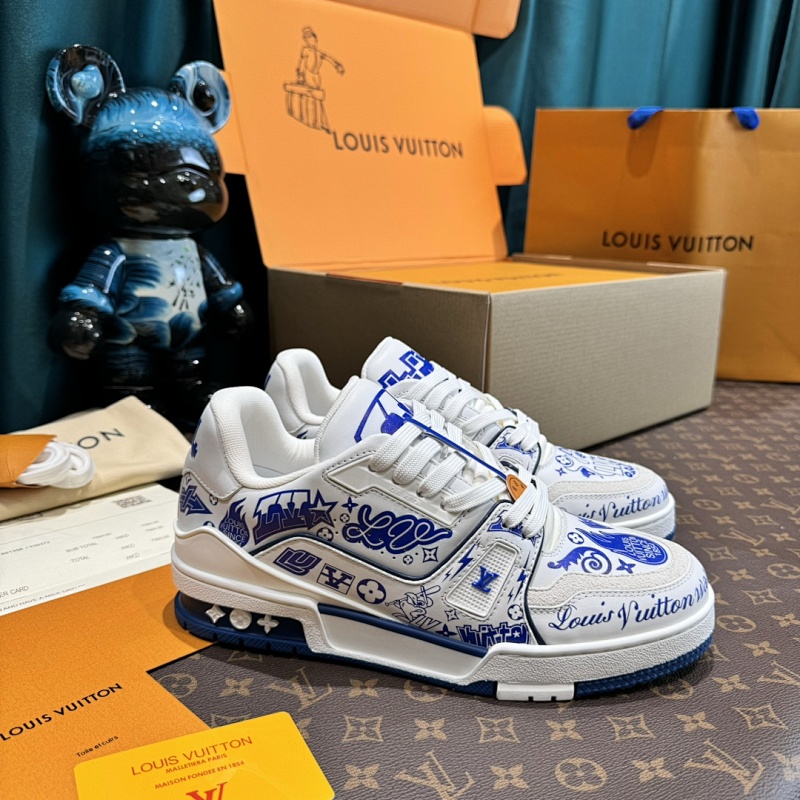 LOUIS VUITTON SHOES (221)