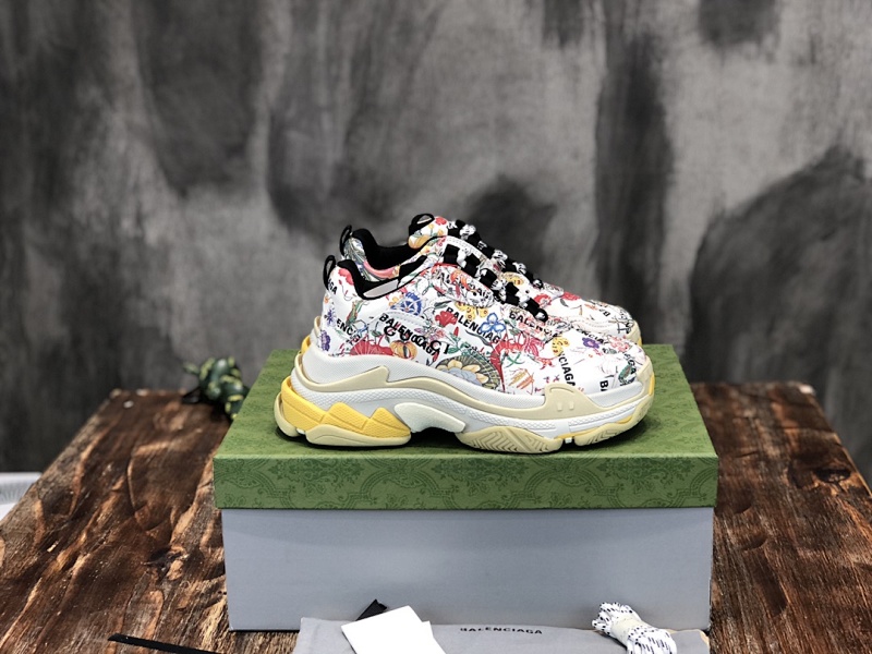 BALENCIAGA SNEAKERS (714)