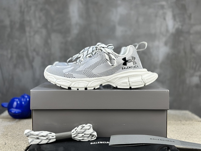 BALENCIAGA SNEAKERS (224)
