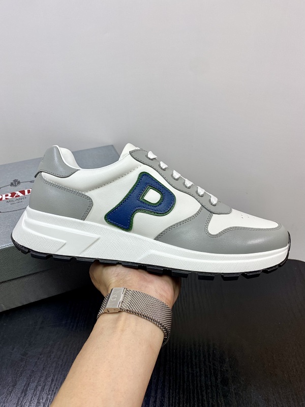 PRADA SHOES (547)