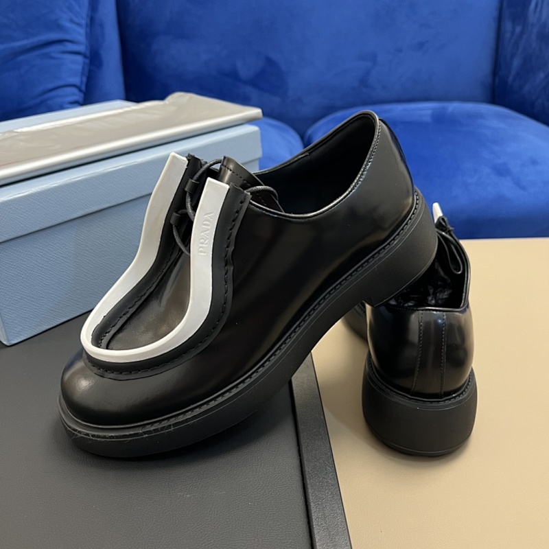 PRADA SHOES (429)