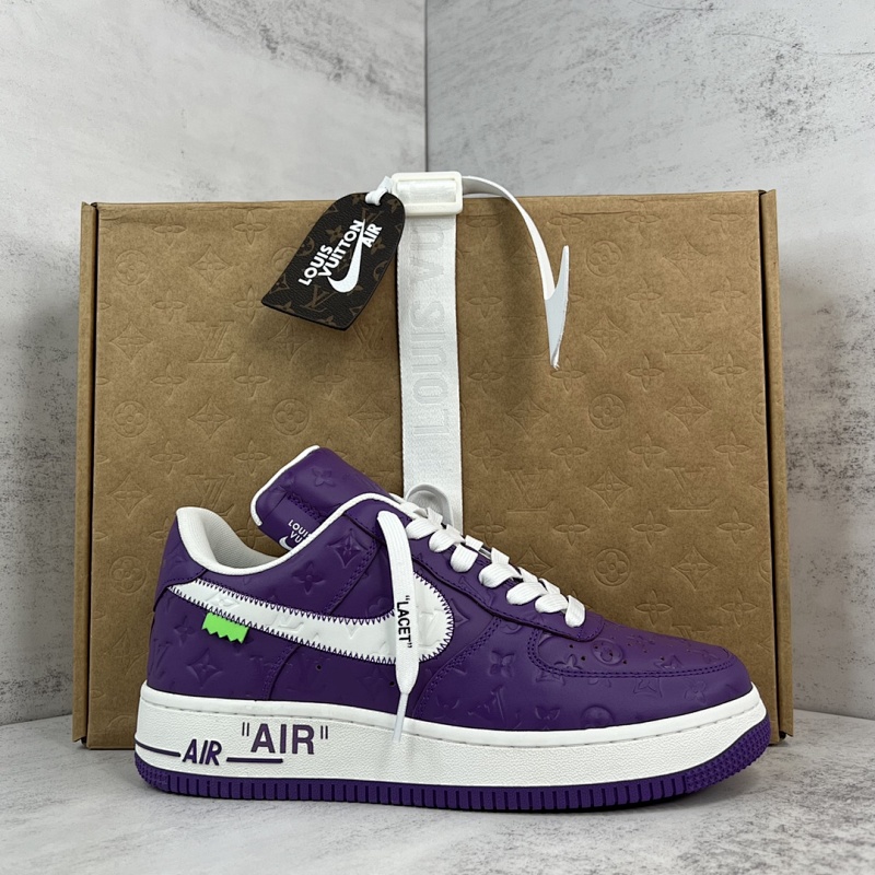 LOUIS VUITTON SNEAKERS (486)