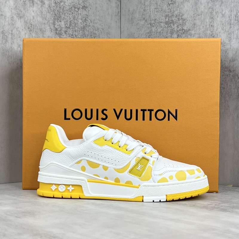 LOUIS VUITTON SHOES (576)